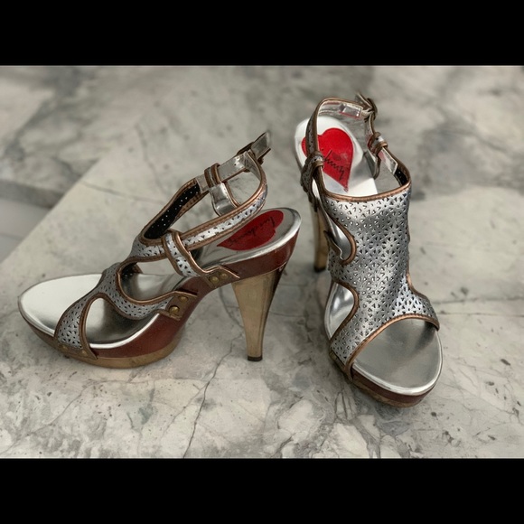 Luichiny silver high platform sandals - Picture 3 of 3